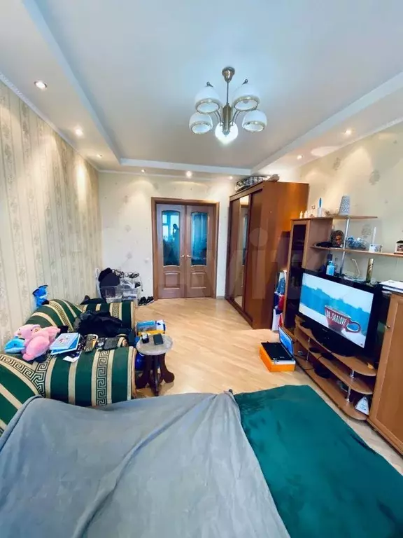 Комната 15м в 3-к, 14/20эт. - Фото 1
