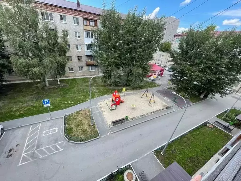 3-комнатная квартира: Тюмень, улица 50 лет Октября, 66 (64 м) - Фото 0
