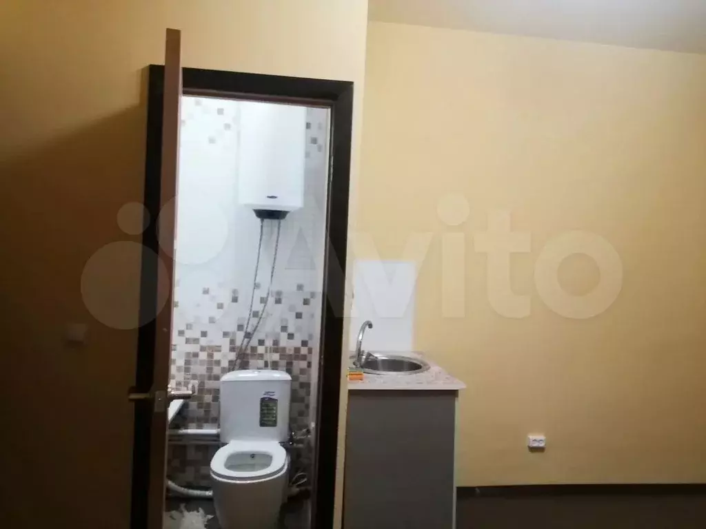 Комната 16 м в 4-к., 1/2 эт. - Фото 1