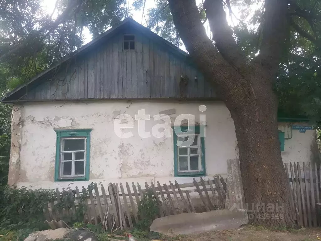 Дом в Белгородская область, Валуйский городской округ, с. Лавы ул. ... - Фото 0