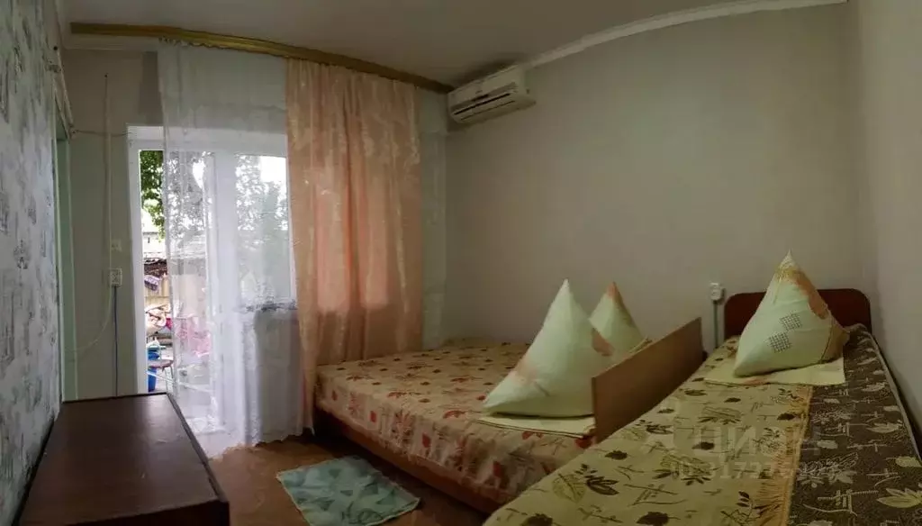 Комната Крым, Феодосия ул. Советская, 37 - Фото 0