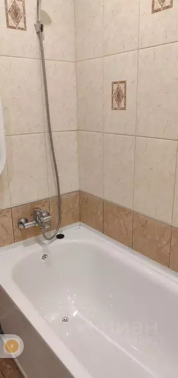 1-к кв. Саратовская область, Саратов проезд 2-й имени Блинова Ф.А., 8 ... - Фото 0