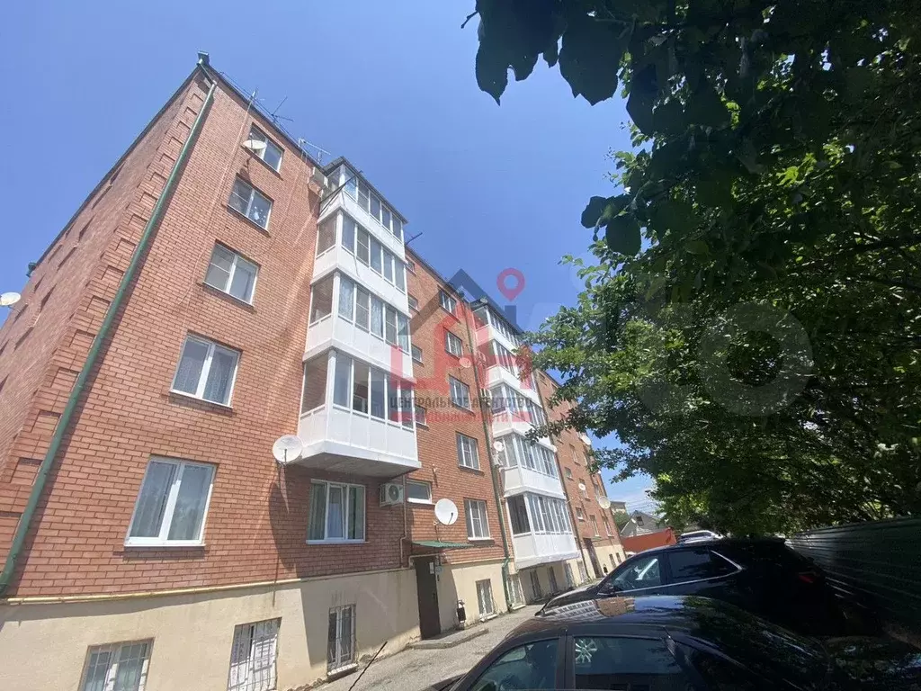 1-к. квартира, 42,6 м, 2/5 эт. - Фото 0