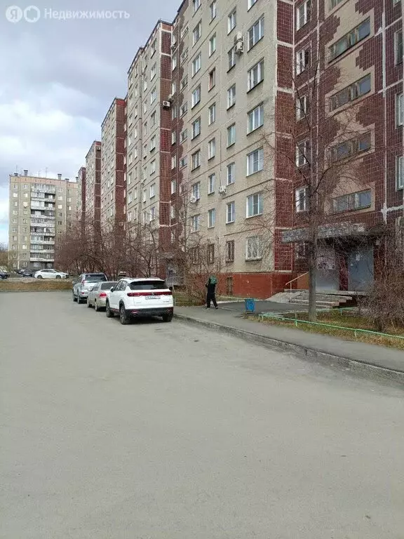 3-комнатная квартира: Челябинск, Краснознамённая улица, 46 (68.1 м) - Фото 2