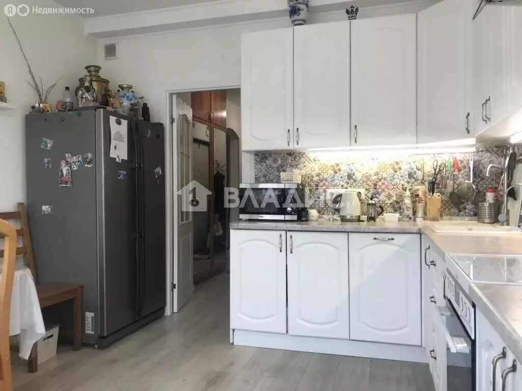 3-комнатная квартира: посёлок городского типа Боброво, Крымская улица, ... - Фото 2