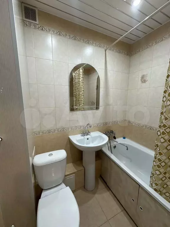 1-к. квартира, 40 м, 2/5 эт. - Фото 1