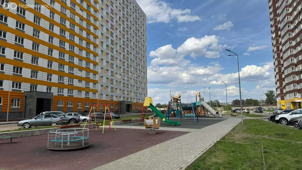 2-комнатная квартира: Оренбург, улица Юркина, 2 (50 м) - Фото 0