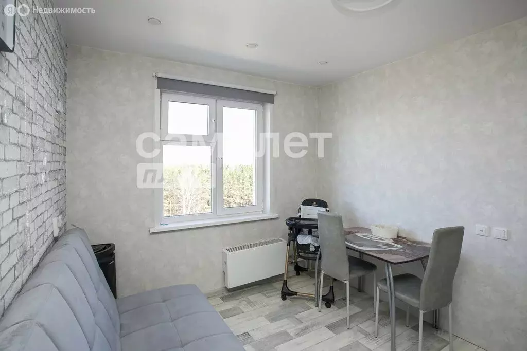 1-комнатная квартира: Кемерово, улица Серебряный Бор, 11 (40.7 м) - Фото 1