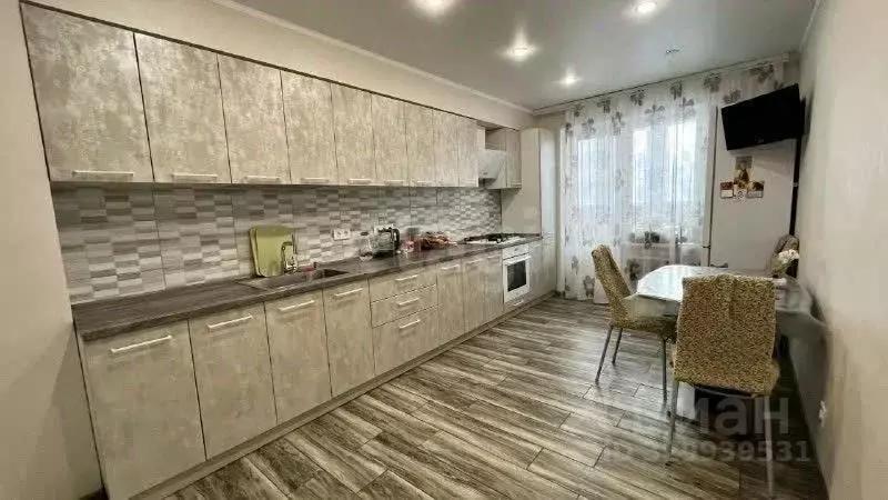 3-к кв. Саратовская область, Энгельс ул. Шурова Гора, 7/3 (80.0 м) - Фото 1
