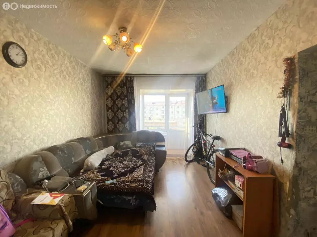 2-комнатная квартира: Кызыл, улица Каа-Хем, 90 (50 м) - Фото 0