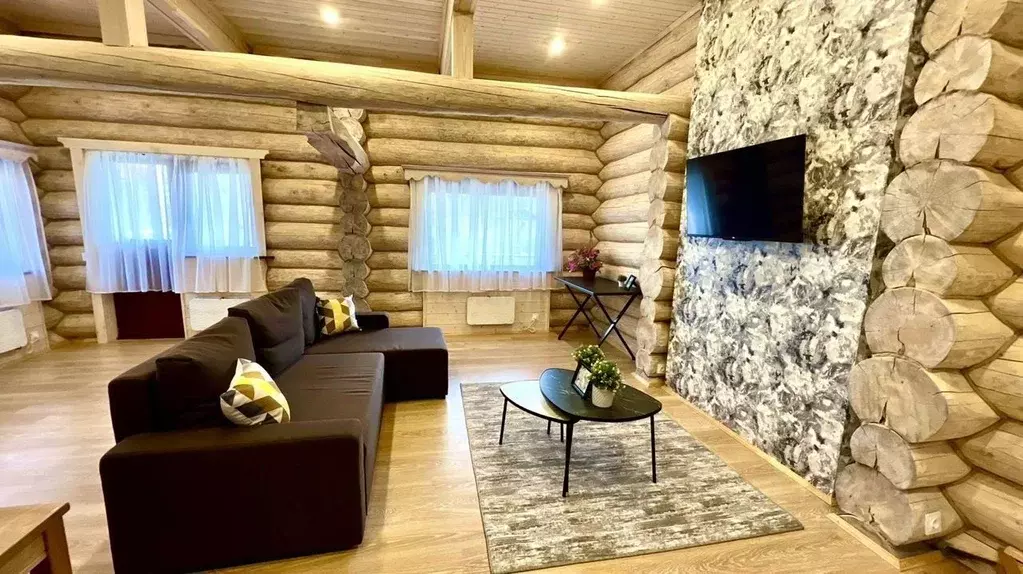 Дом в Ленинградская область, Кингисеппский район, д. Вистино  (160 м) - Фото 2