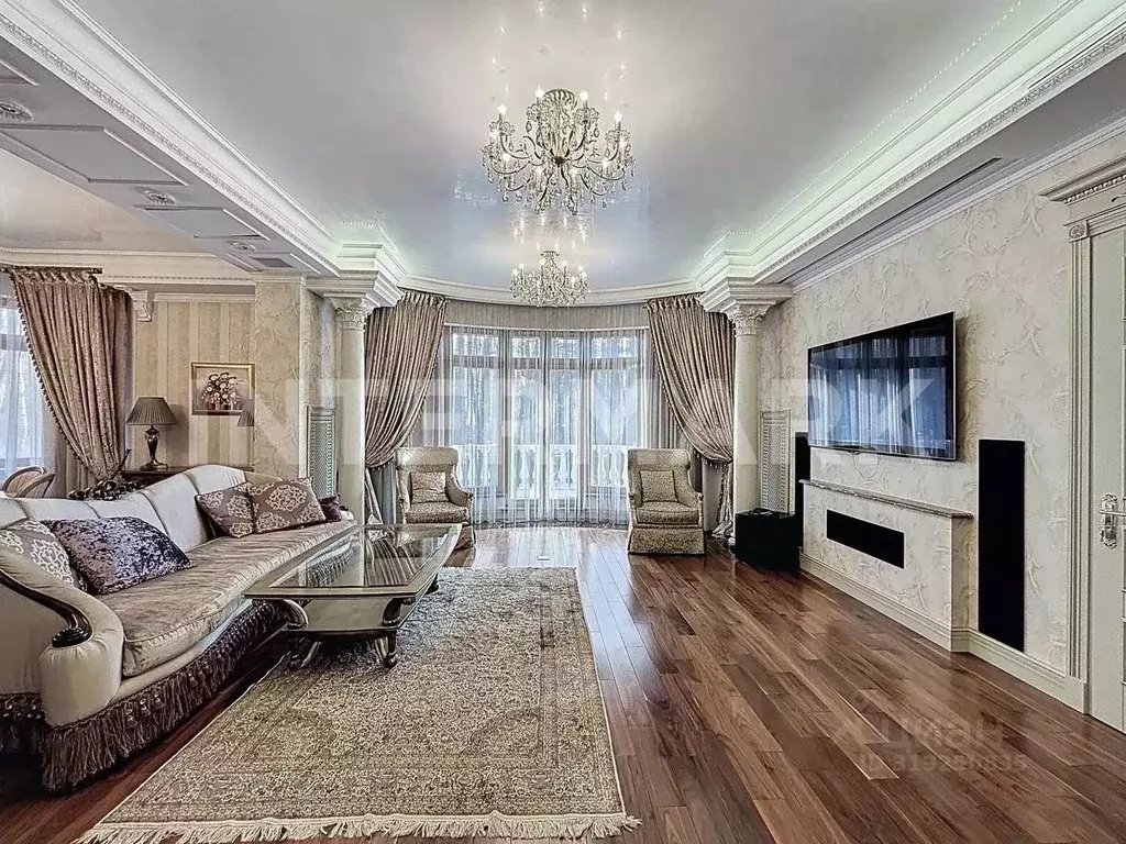 5-к кв. Москва Староволынская ул., 12к2 (300.0 м) - Фото 0