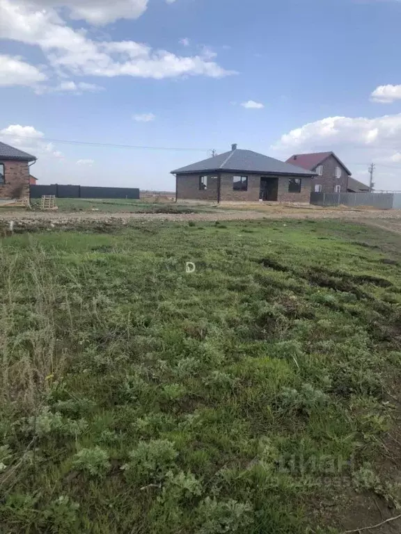 Участок в Саратовская область, Энгельсский район, Новопушкинское ... - Фото 1