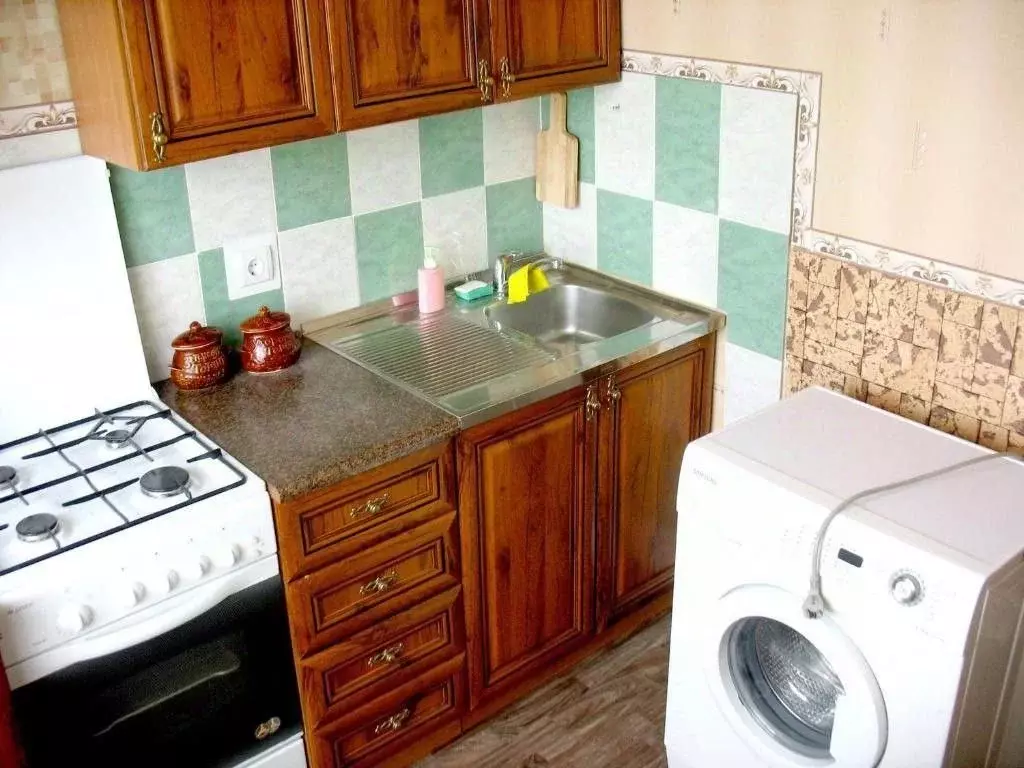 1-к кв. Омская область, Омск Солнечный мкр, ул. Комкова, 3А (30.1 м) - Фото 2