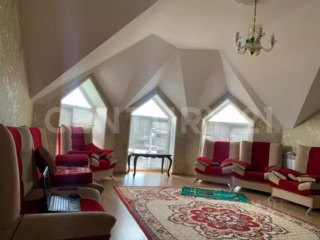 Дом в Дагестан, Махачкала ул. Пирмагомедова, 62 (300 м) - Фото 1