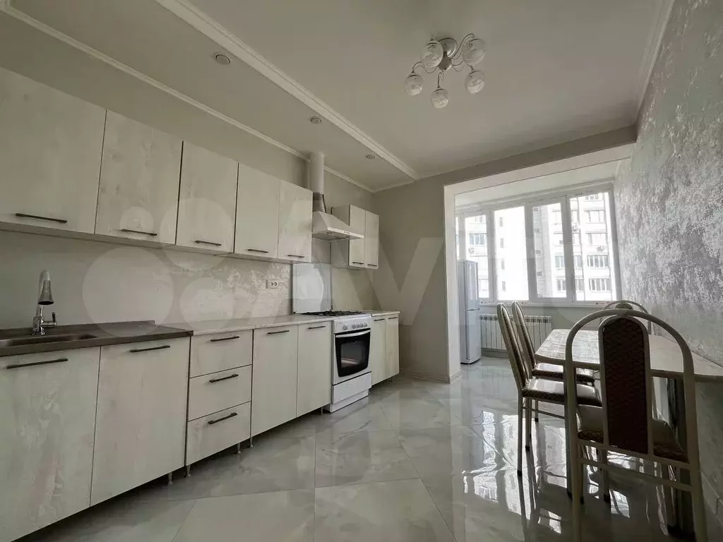 2-к. квартира, 74 м, 3/10 эт. - Фото 0