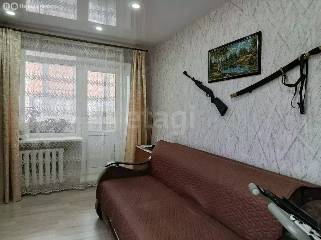 2-комнатная квартира: Остров, улица К. Назаровой, 37 (46.3 м) - Фото 2