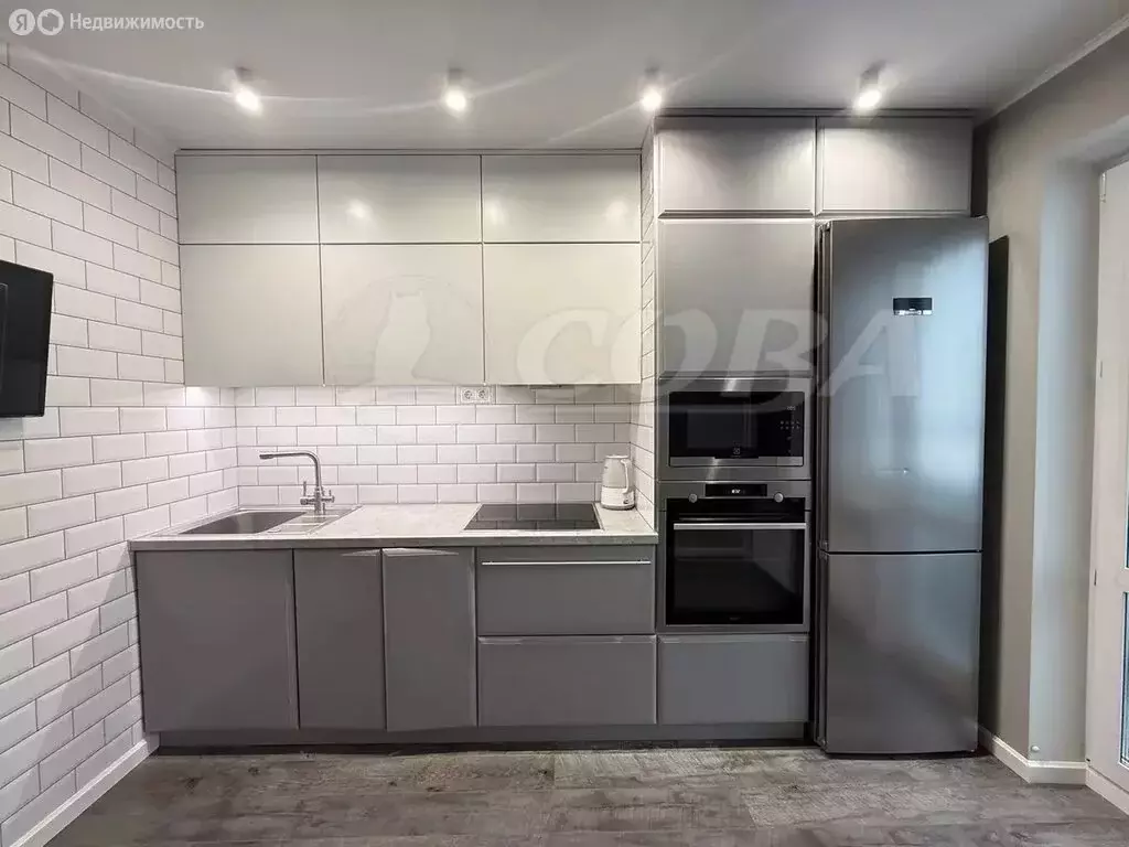 1-комнатная квартира: Тюмень, улица Новосёлов, 111 (27.7 м) - Фото 1