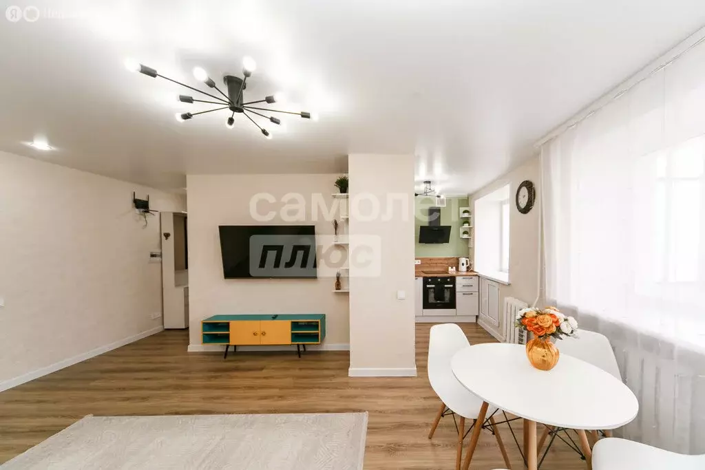 3-комнатная квартира: Уфа, Революционная улица, 56 (55 м) - Фото 1