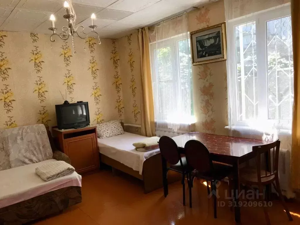 Комната Краснодарский край, Туапсе Приморская ул., 27 - Фото 0
