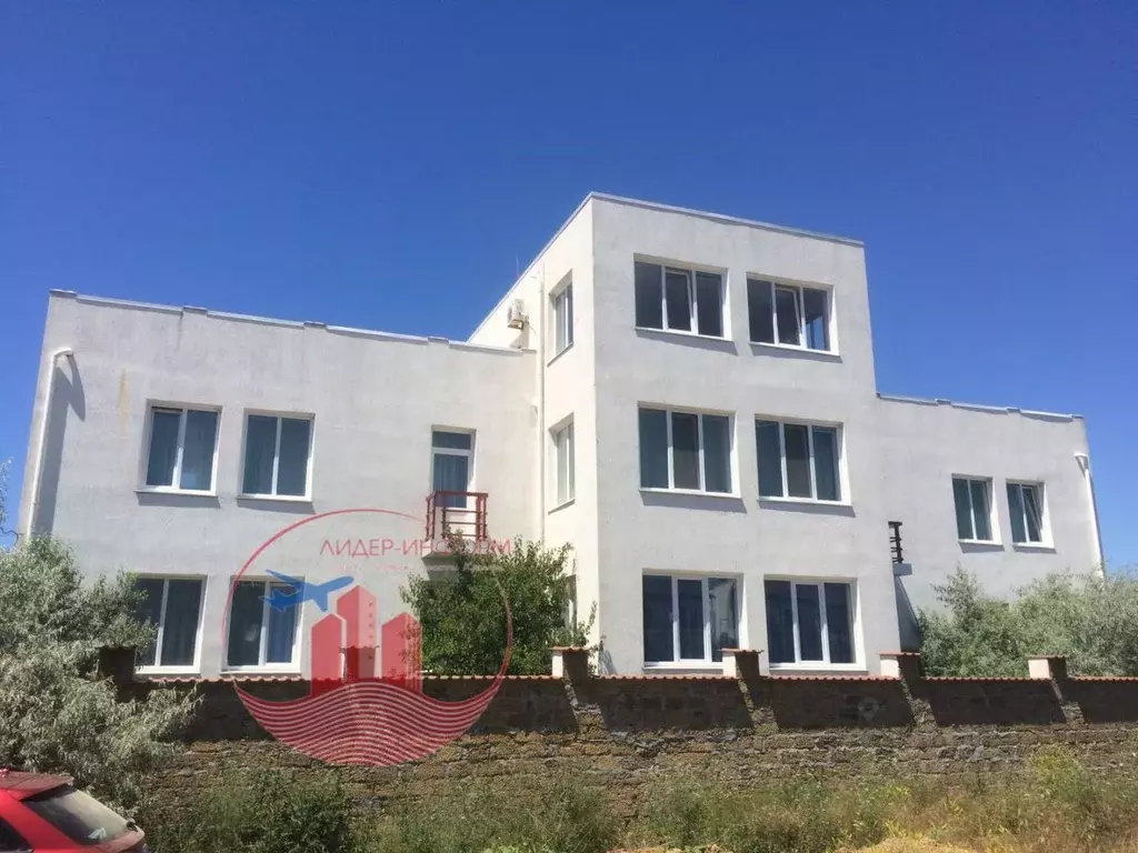 Дом в Крым, Евпатория городской округ, Заозерное пгт ул. Аллея Дружбы ... - Фото 0