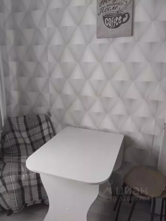 1-к кв. Башкортостан, Бирск ул. Овчинникова, 40А (29.6 м) - Фото 2