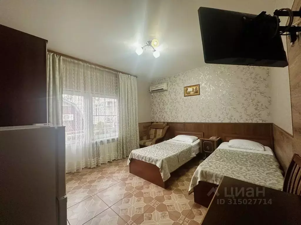 Комната Краснодарский край, Сочи Адлер жилрайон, ул. Киевская, 11 - Фото 2