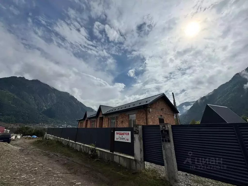 Дом в Карачаево-Черкесия, Теберда Карачаевский городской округ,  (153 ... - Фото 0