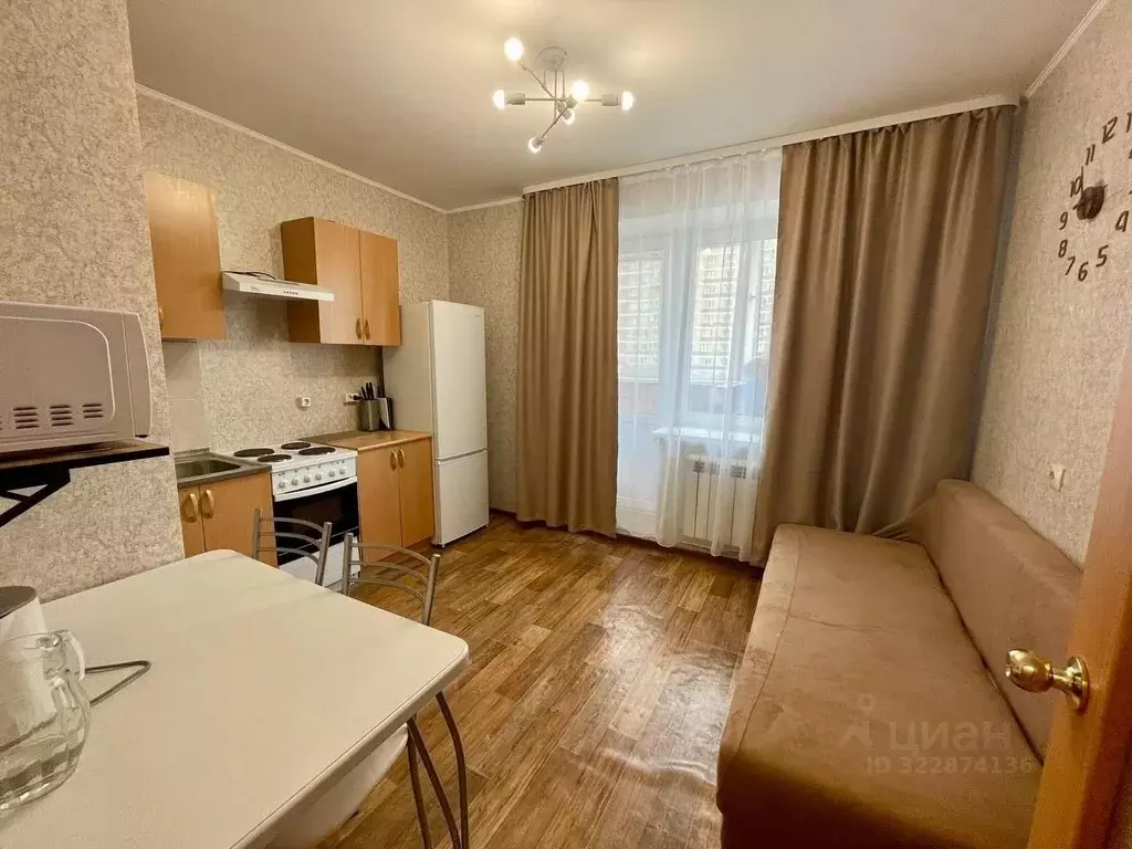 1-к кв. Тюменская область, Тюмень ул. Андрея Бушуева, 4 (42.7 м) - Фото 1