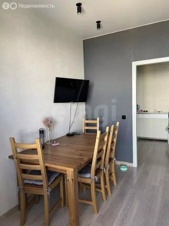 2-комнатная квартира: Новый Уренгой, улица Геологоразведчиков, 12А ... - Фото 2