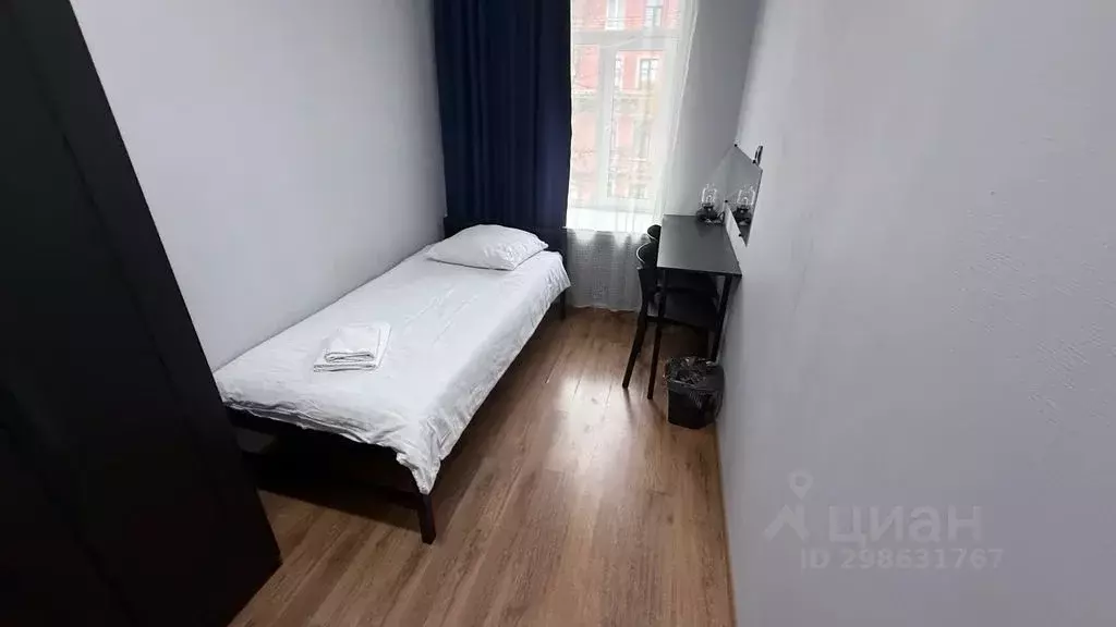 Комната Санкт-Петербург 7-я Васильевского острова линия, 40 - Фото 2