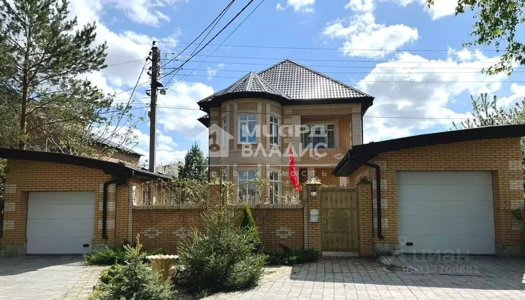 Дом в Омская область, Омск ул. 4-я Солнечная (173 м) - Фото 0