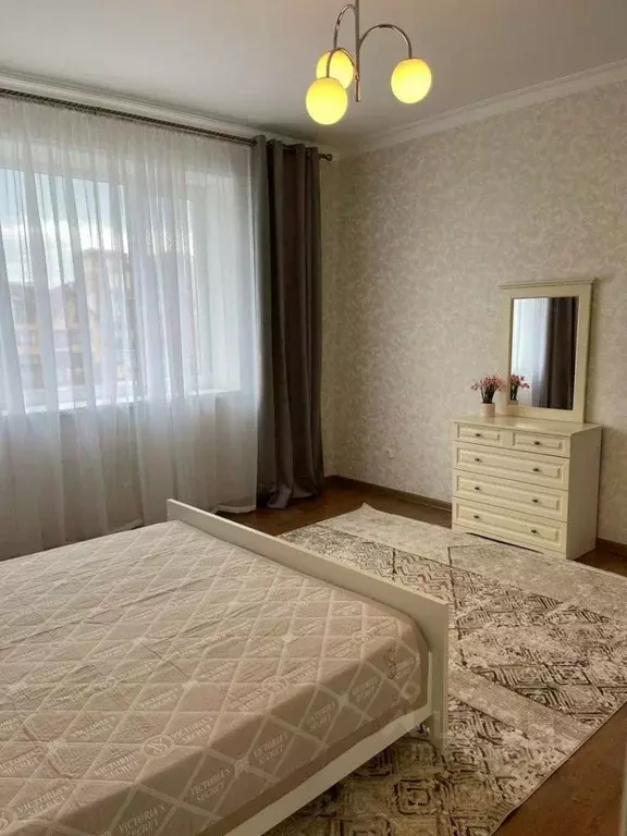 3-к кв. Дагестан, Махачкала ул. Времена Года, 15 (200.0 м) - Фото 0