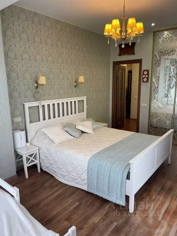 2-к кв. Крым, Симферополь ул. Ковыльная, 94 (72.5 м) - Фото 0
