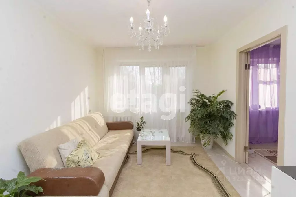 2-к кв. Тюменская область, Тюмень ул. Пермякова, 6а (45.4 м) - Фото 2