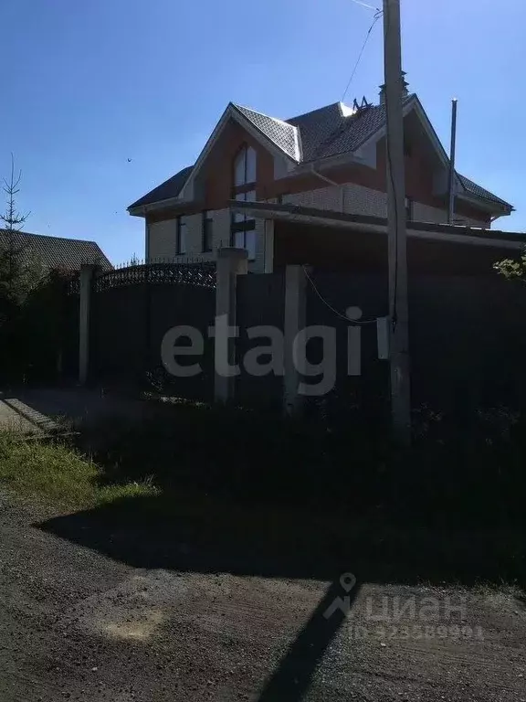 Дом в Калужская область, Малоярославецкий муниципальный округ, ... - Фото 1