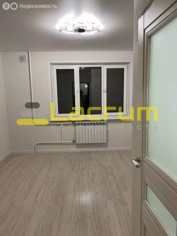 1-комнатная квартира: Красноярск, улица Калинина, 10 (18.5 м) - Фото 0