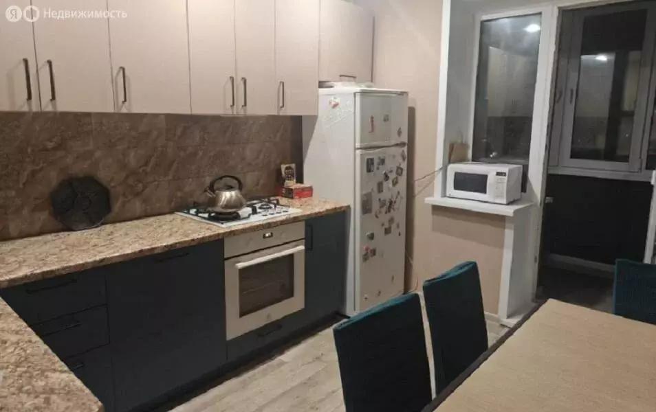 3-комнатная квартира: Энгельс, Золотовская улица, 14 (62 м) - Фото 1