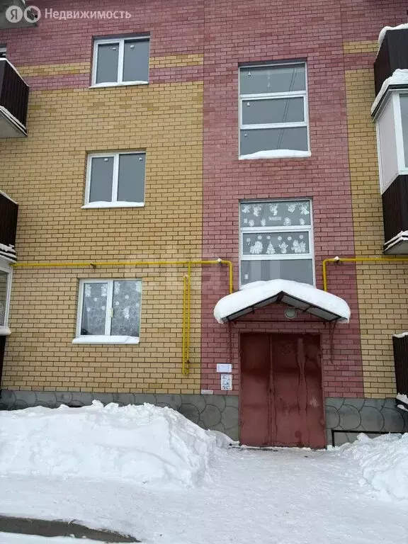 2-комнатная квартира: посёлок Октябрьский, 13А (63 м) - Фото 1