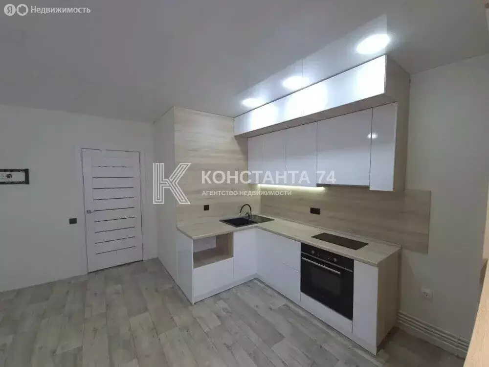 Квартира-студия: Чебаркуль, улица 9 Мая, 27 (28.4 м) - Фото 1