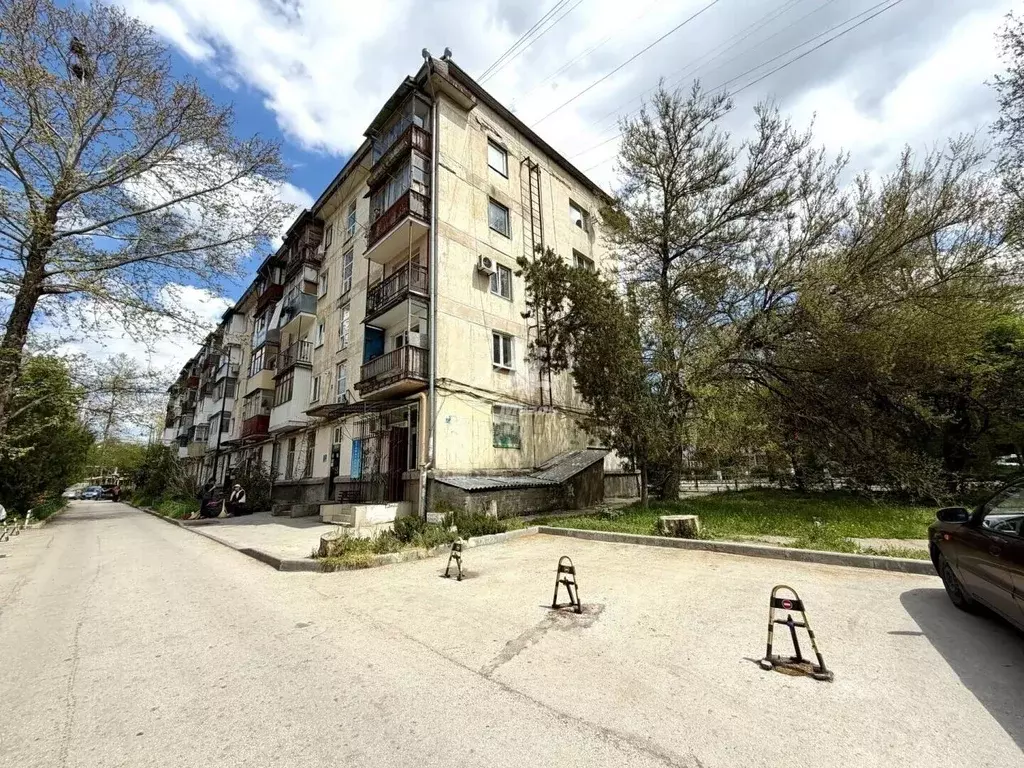 3-к кв. Крым, Симферополь ул. Гагарина, 16 (55.0 м) - Фото 1