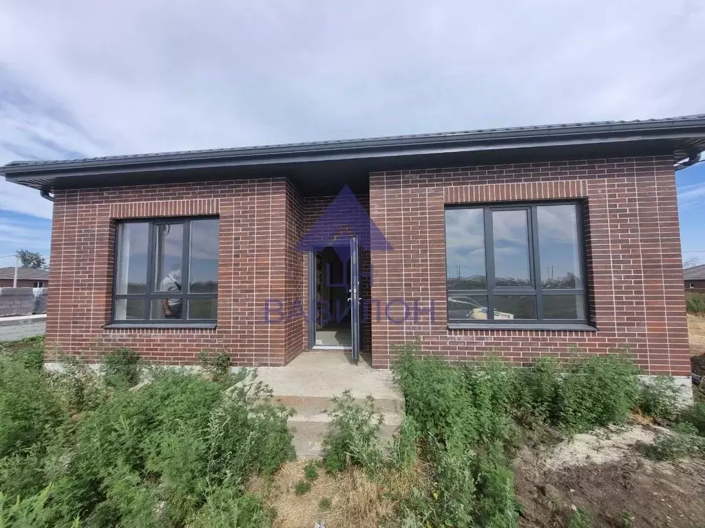 Дом в Ростовская область, Волгодонск В-Б кв-л,  (100 м) - Фото 1