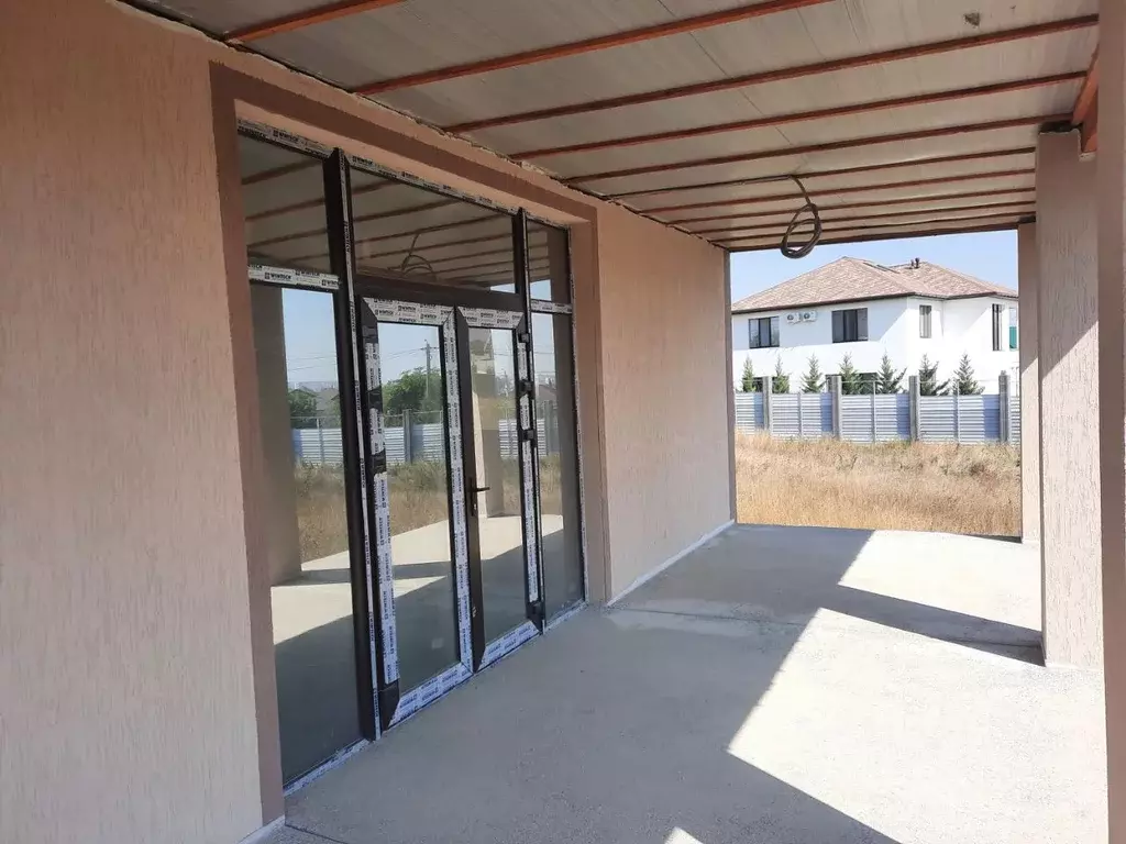 Дом в Крым, Симферопольский район, с. Мирное ул. Угловая (182 м) - Фото 2