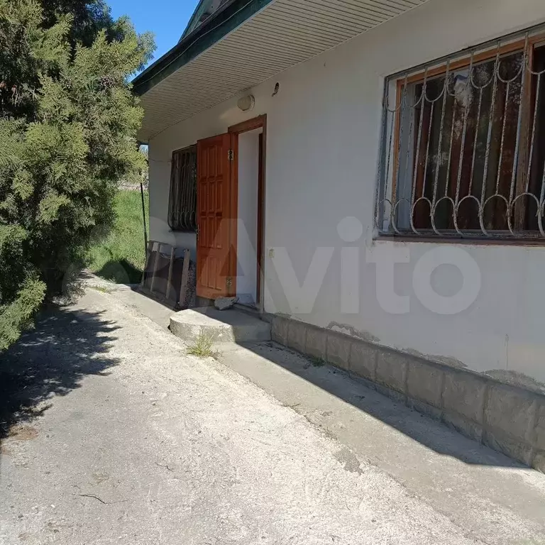 Комната 16 м в 1-к., 1/1 эт. - Фото 0
