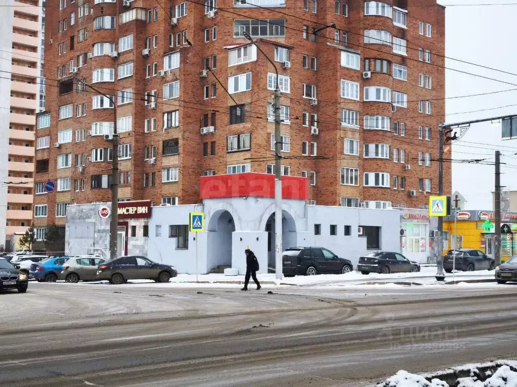 Торговая площадь в Башкортостан, Уфа ул. Ферина, 4 (277 м) - Фото 1