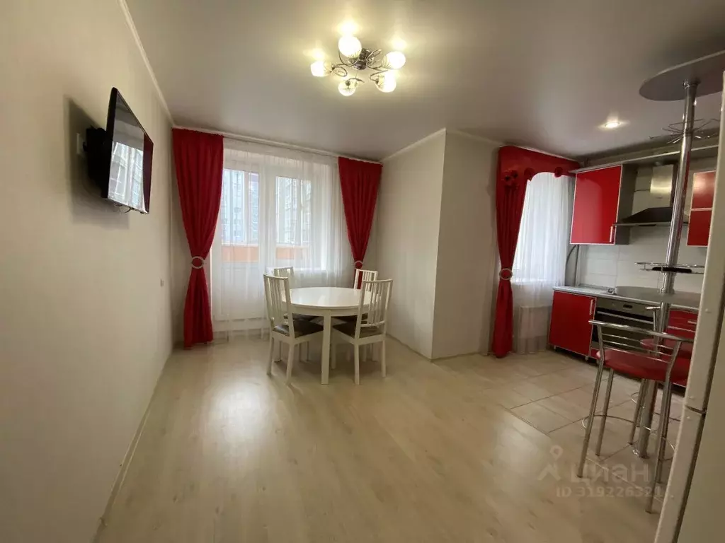 3-к кв. Татарстан, Казань ул. Салиха Батыева, 5 (82.0 м) - Фото 0