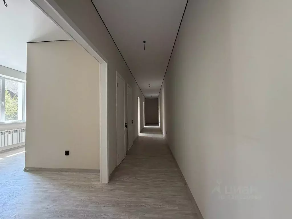 3-к кв. Волгоградская область, Волгоград ул. Генерала Шумилова, 30 ... - Фото 1