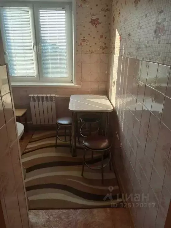 2-к кв. Хакасия, Усть-Абакан рп ул. Спортивная, 6 (42.0 м) - Фото 1