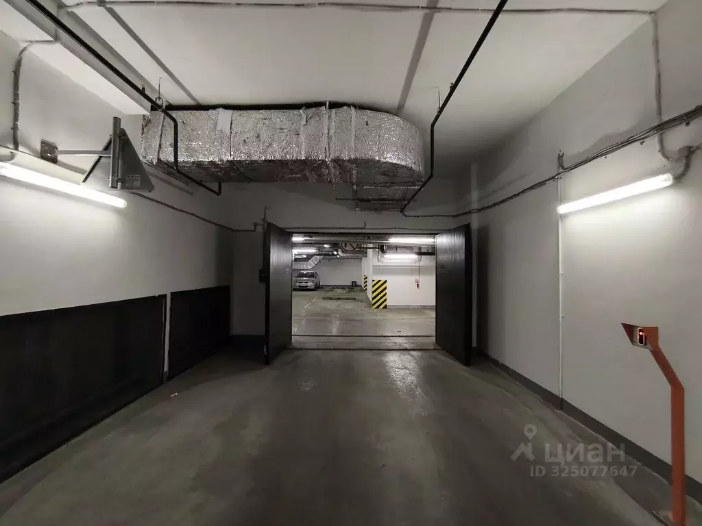 Гараж в Москва ул. Дмитрия Ульянова, 47 (14 м) - Фото 1