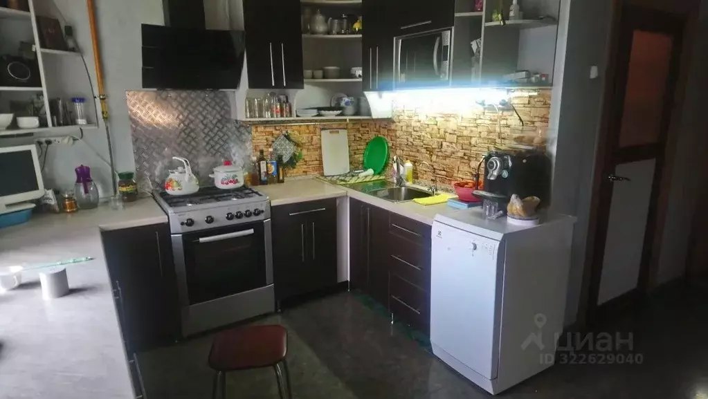 Дом в Саха (Якутия), Якутск Покровское шоссе, 8-й км, 27Д (250 м) - Фото 1